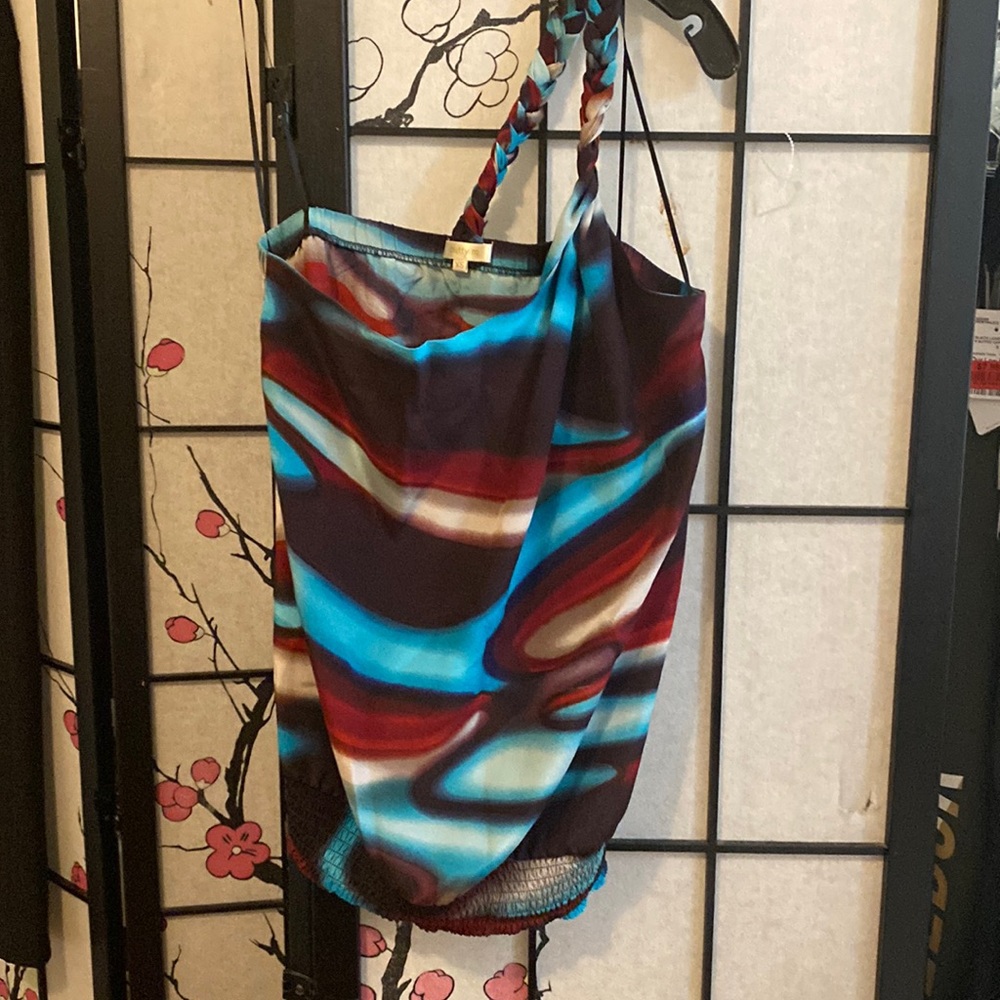 Beautiful top only wore once